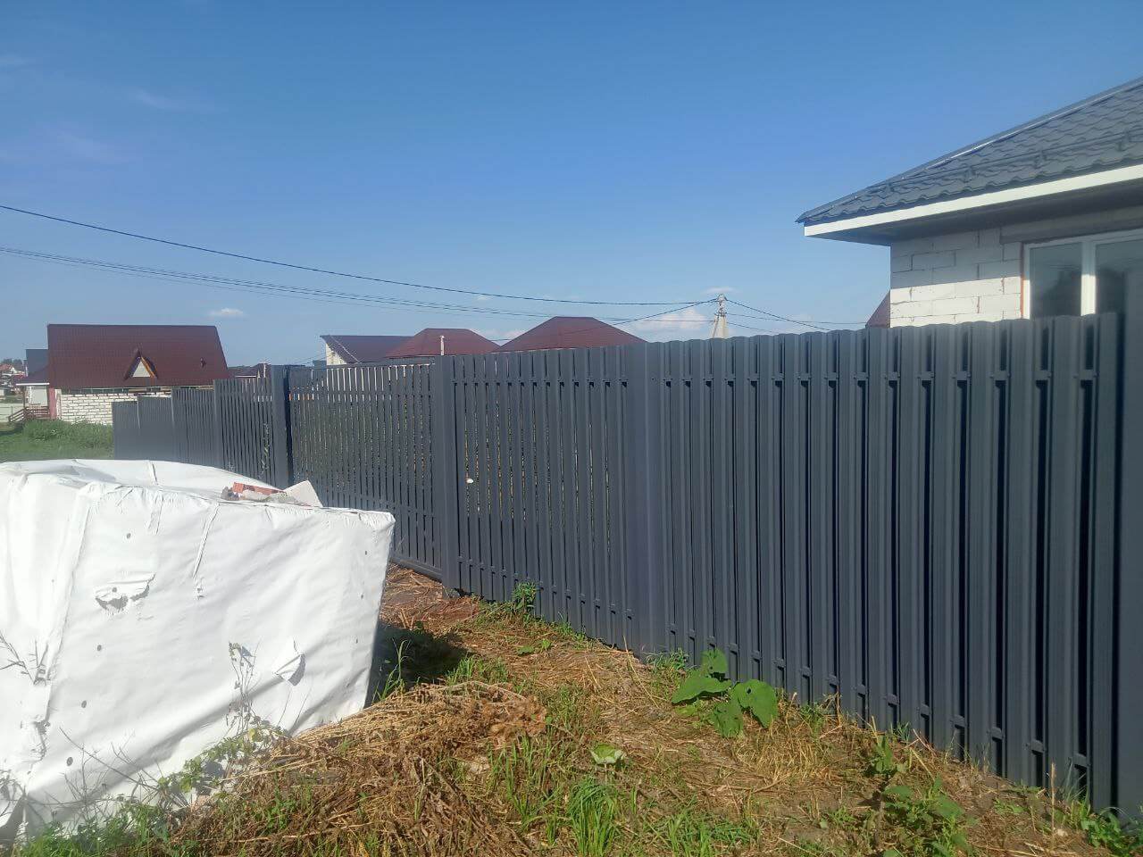 Забор из евроштакетника 21м RAL7024/7024 Серый Графит двусторонний фото 3 в Киржаче