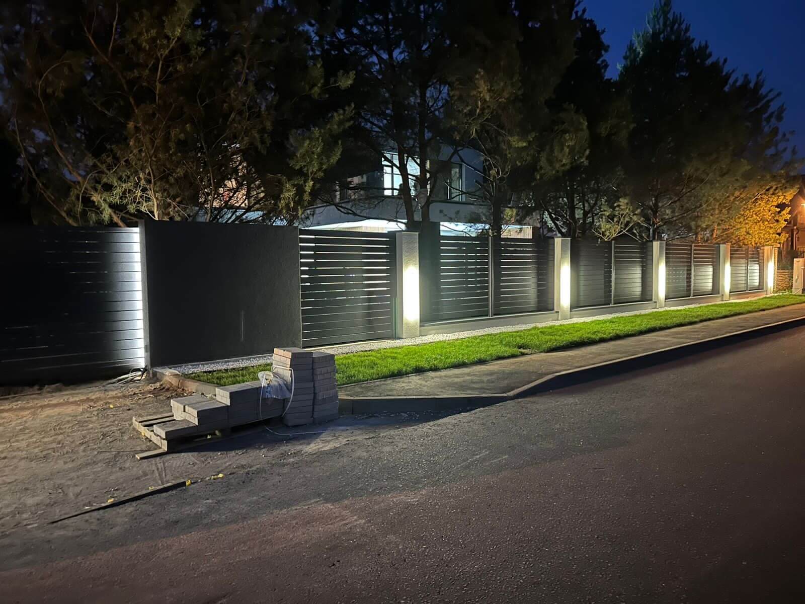 Забор-ранчо из металлопланкена 36м RAL7024 Серый Графит фото 11 в Киржаче