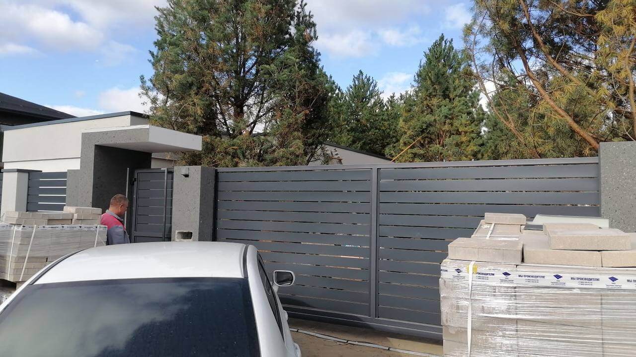 Забор-ранчо из металлопланкена 36м RAL7024 Серый Графит фото 3 в Киржаче
