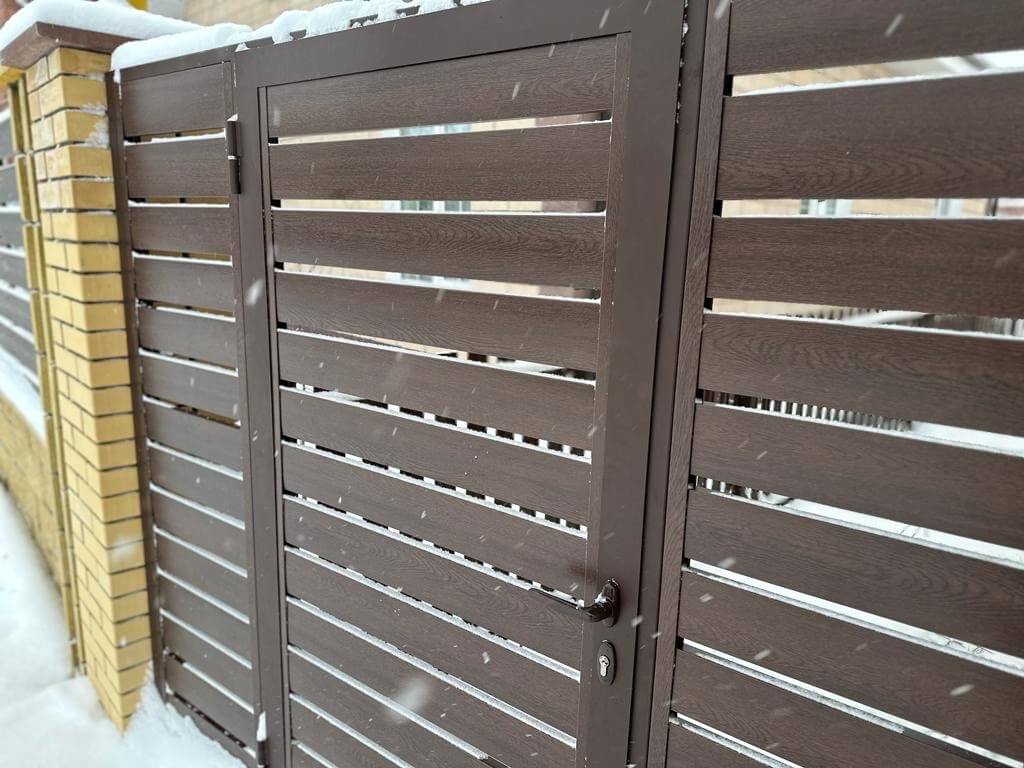 Забор-ранчо из металлопланкена 34м Мореный Дуб Printech фото 1 в Киржаче