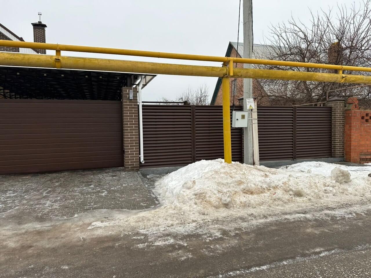 Забор-жалюзи из ламелей еврожалюзи 47м Мореный Дуб Printech фото 1 в Киржаче