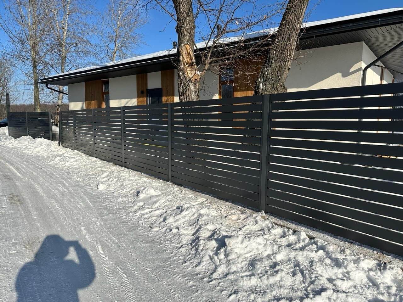 Забор-ранчо из металлопланкена 37м RAL7024 Серый Графит фото 1 в Киржаче