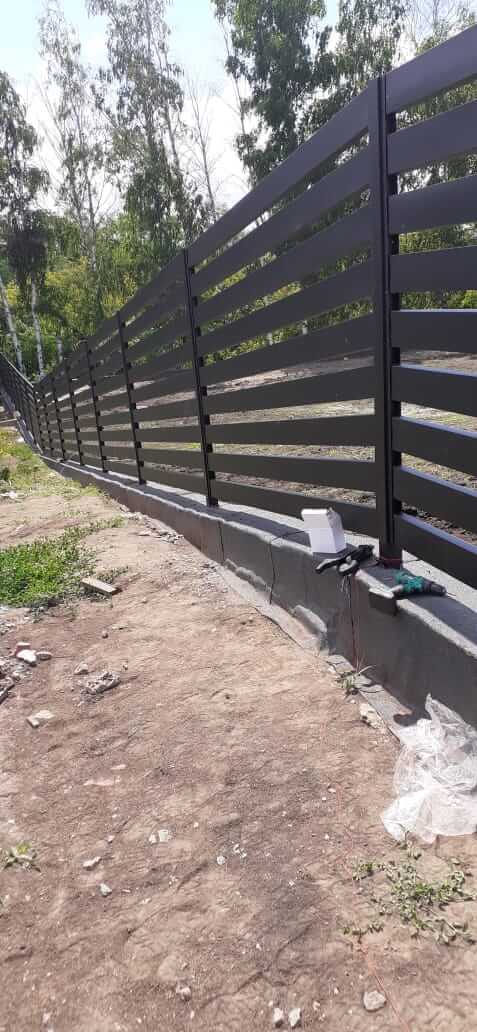 Забор-ранчо из металлопланкена 48м RAL9005 Черный МАТТЕ фото 1 в Киржаче