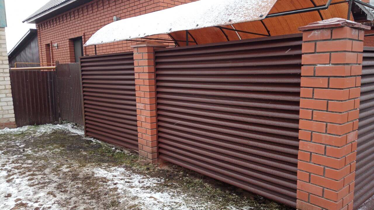 Забор из ламелей еврожалюзи 12м RAL8017/8017 Шоколад двусторонний МАТТЕ фото 4 в Киржаче