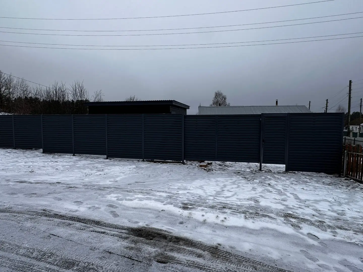 Забор-жалюзи из ламелей Хай-Тек 20м RAL7024/7024 Серый Графит двусторонний МАТТЕ фото 1 в Киржаче