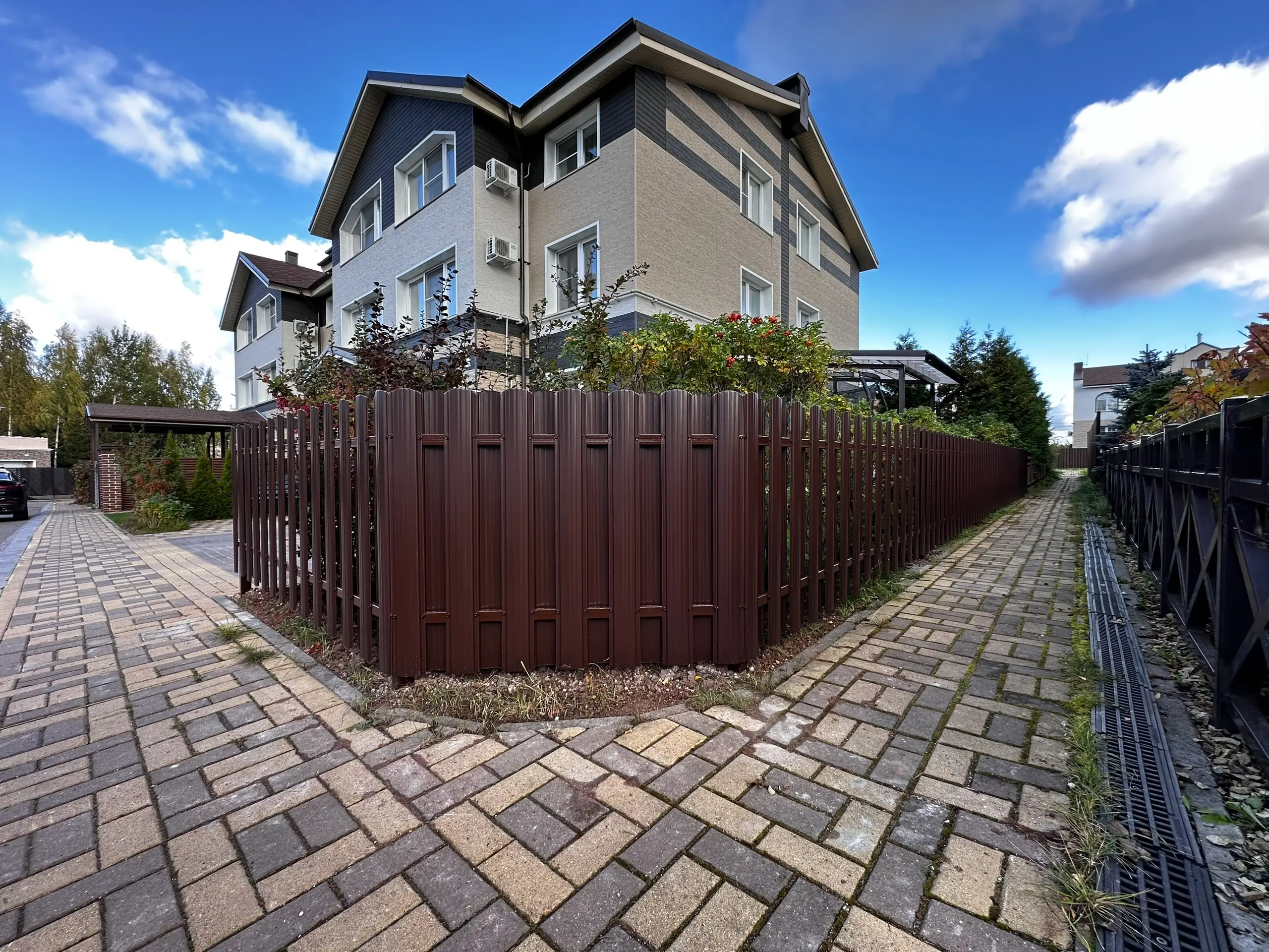 Заборчик из евроштакетника 18м RAL8017/8017 Шоколад двусторонний фото 1 в Киржаче