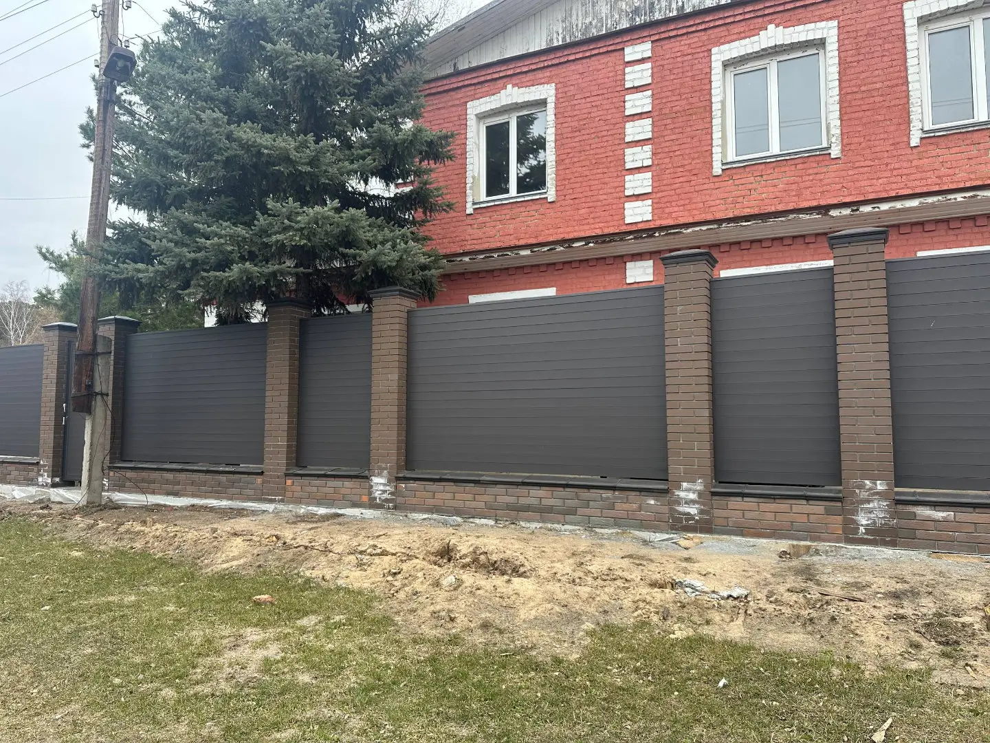 Забор-ранчо из металлического планкена 28м RAL8019 Темный Шоколад МАТТЕ в Киржаче